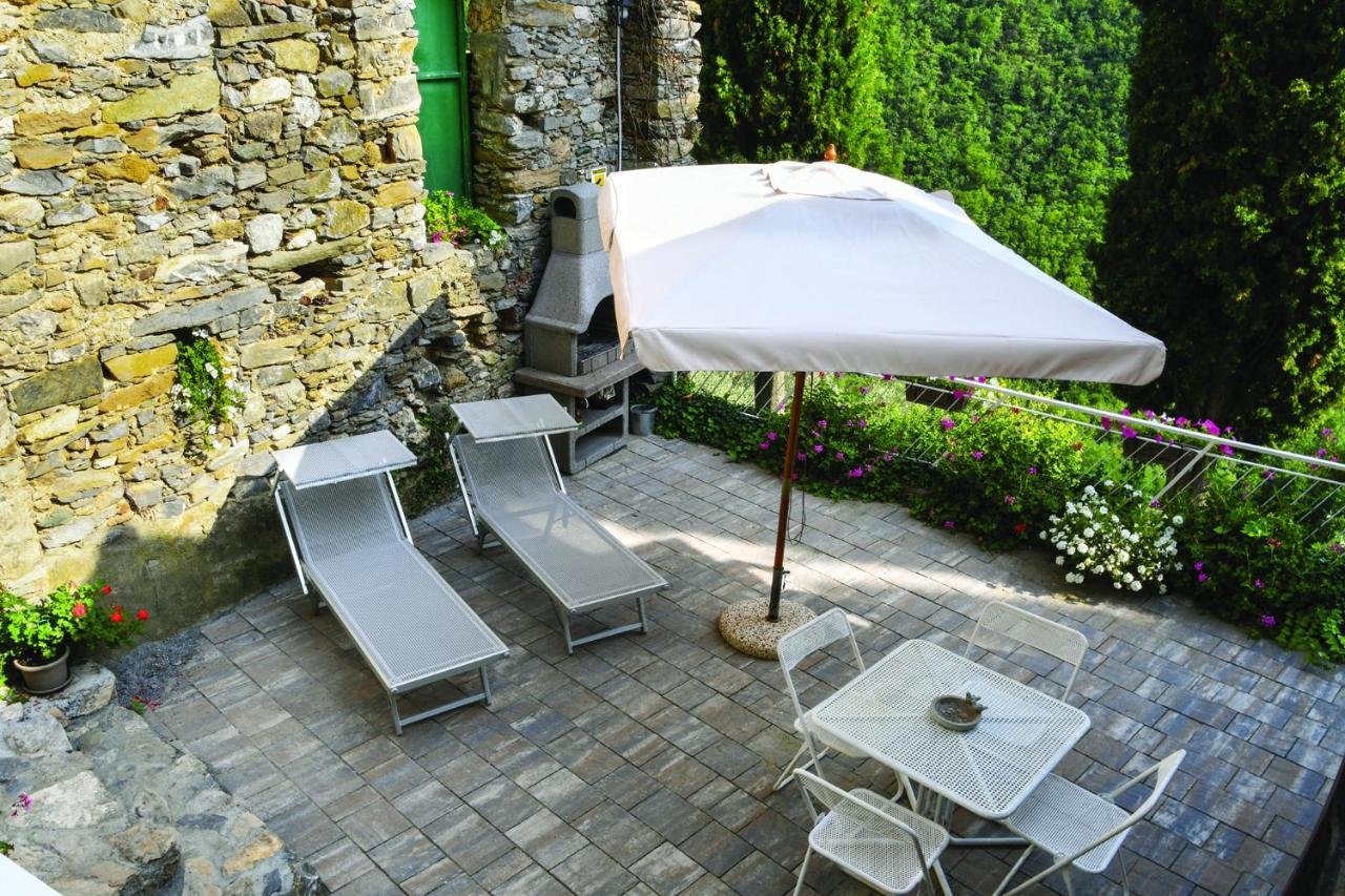 Agriturismo Nonnamelia Nasino ภายนอก รูปภาพ