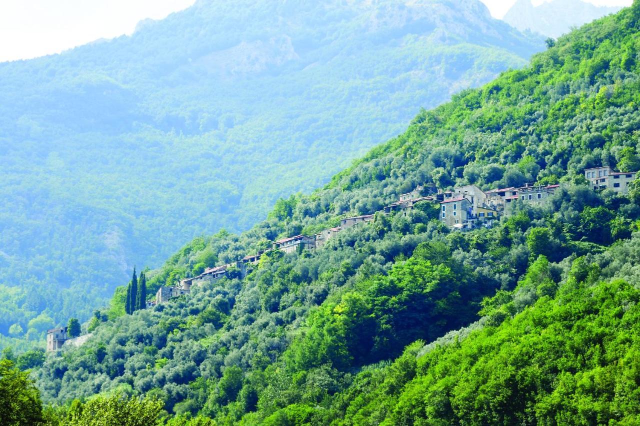 Agriturismo Nonnamelia Nasino ภายนอก รูปภาพ