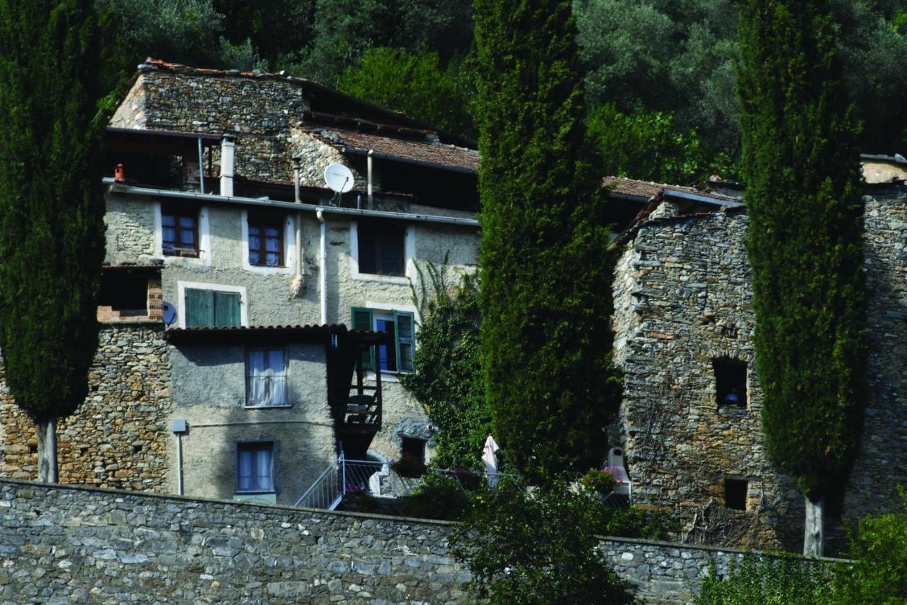 Agriturismo Nonnamelia Nasino ภายนอก รูปภาพ