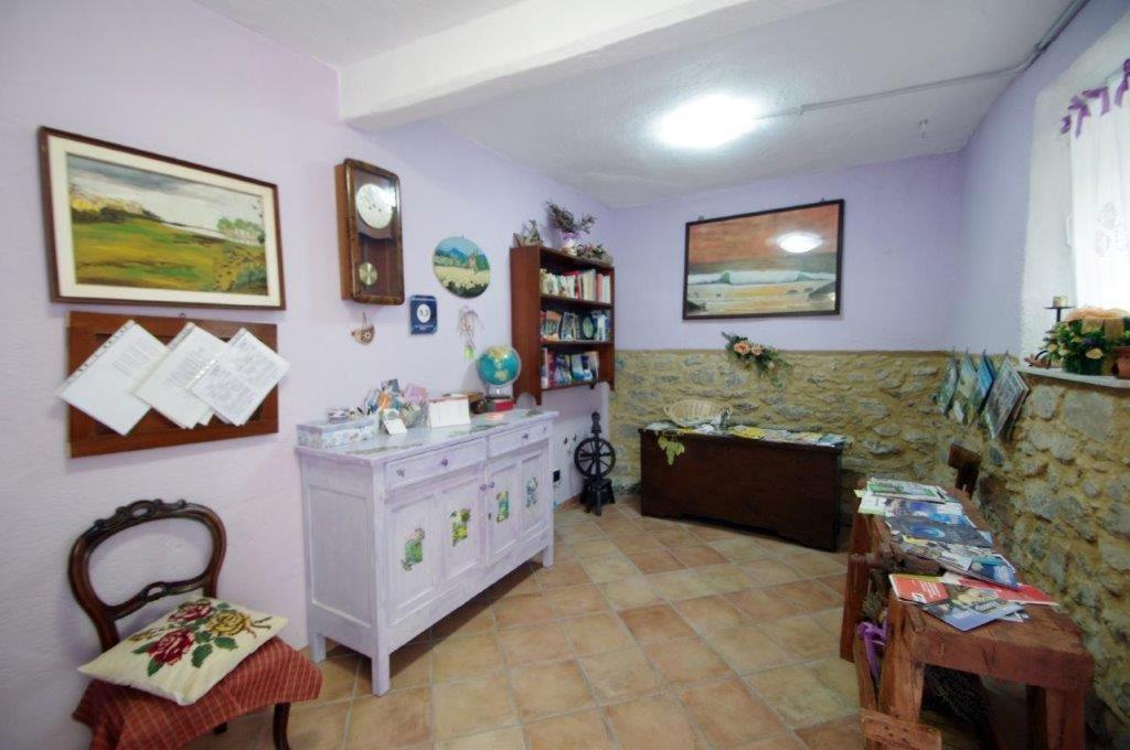 Agriturismo Nonnamelia Nasino ภายนอก รูปภาพ